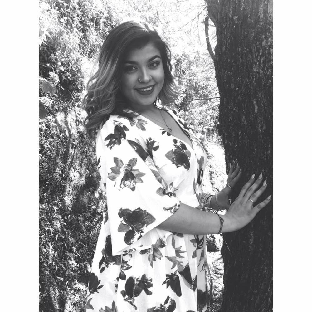 Meet your Posher, Alejandra